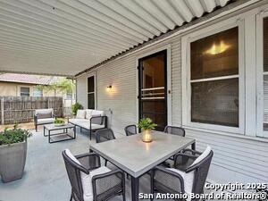 Foto del edificio - 120 Gifford St