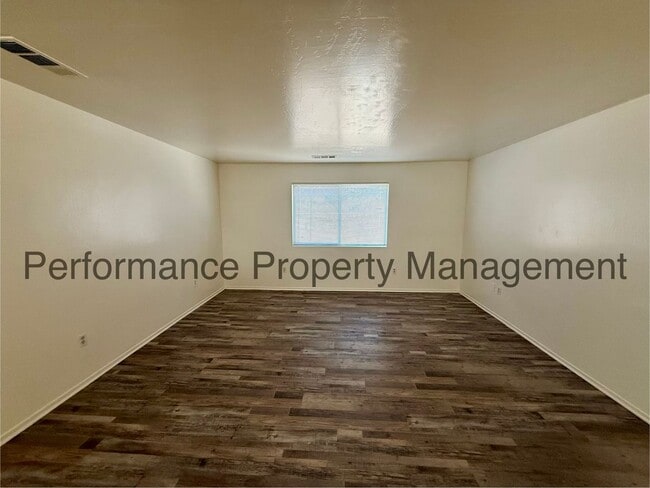 Foto del edificio - 1408 E 9th St