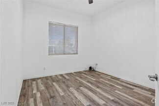 Building Photo - 4630 Laguna Vista St
