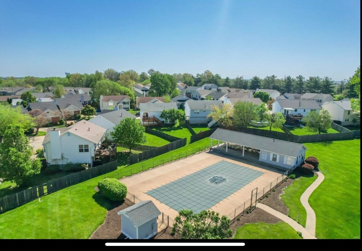 Building Photo - 1662 Florine Blvd