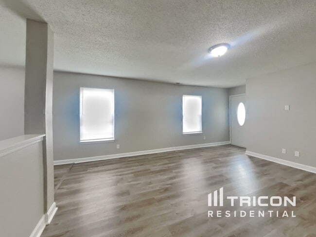Building Photo - 13336 N Brick Chapel Dr