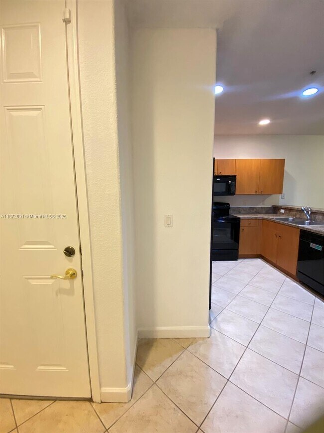 Foto del edificio - 3503 NW 14th Ct