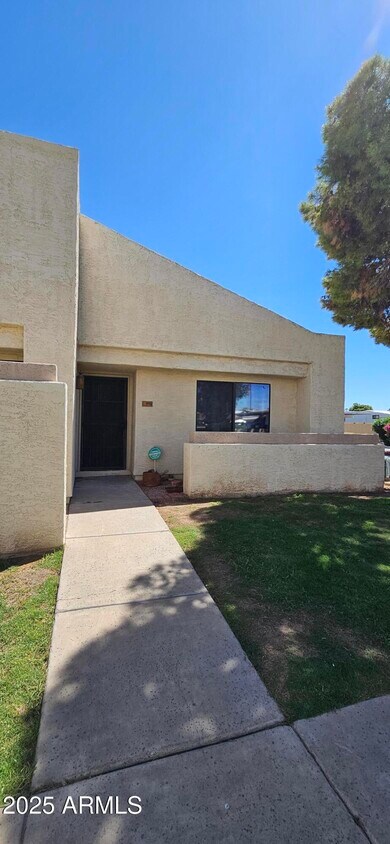 Foto del edificio - 774 E Morningside Dr