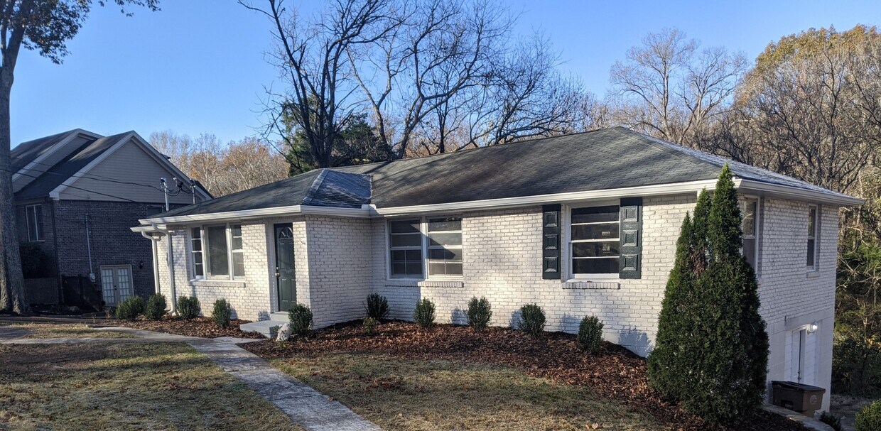 Primary Photo - 969 Davidson Dr