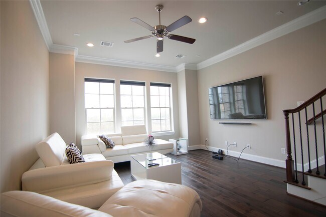 Foto del edificio - 616 Delano St