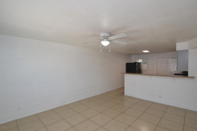 Building Photo - 10823 N 18th Ave