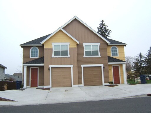 Building Photo - 1506 SE Landen Dr