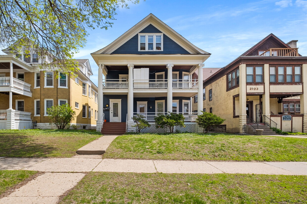 Primary Photo - 2021 Pleasant Ave