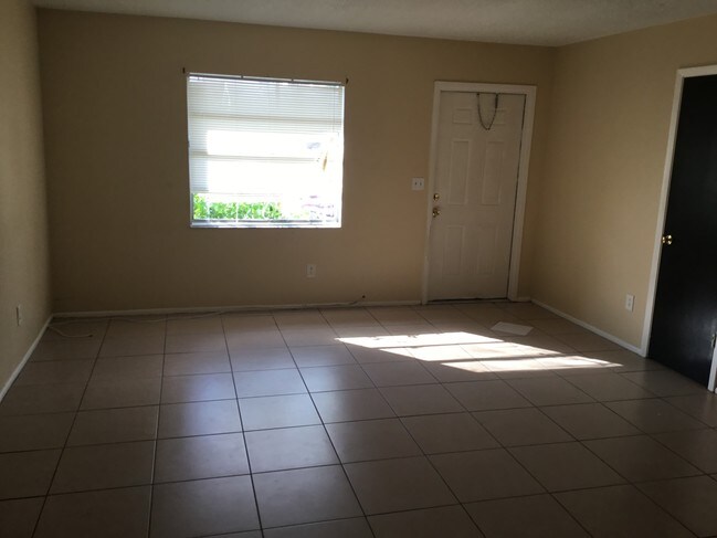 Foto del edificio - 4515 68th St W