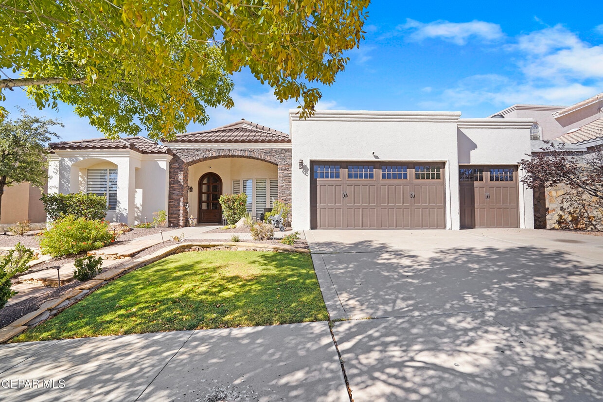 Primary Photo - 1405 Cloud Ridge Dr