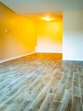 Building Photo - 12500 Sandpiper Dr