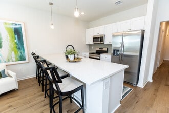 BPP - Magnolia Model Home-Web-0011 (18).jpg - Sweetwater Point Cottages