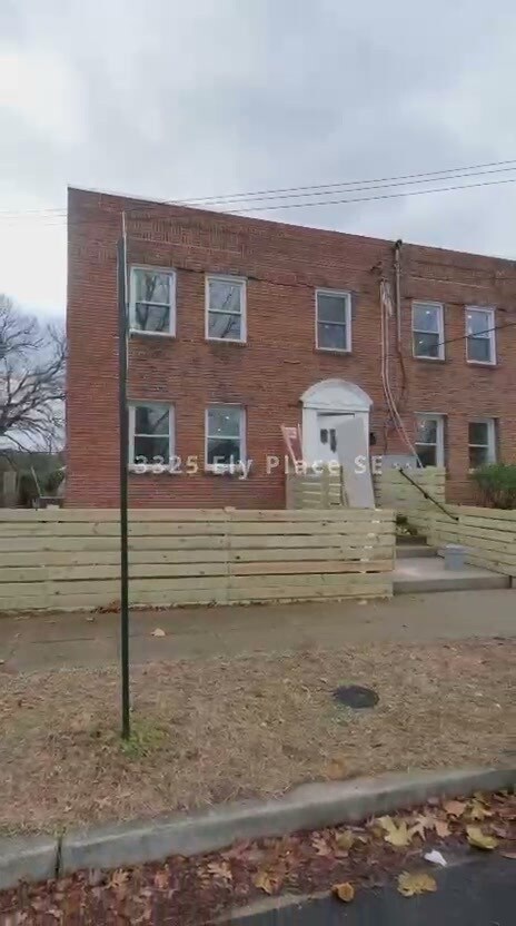 Foto del edificio - Ely Place