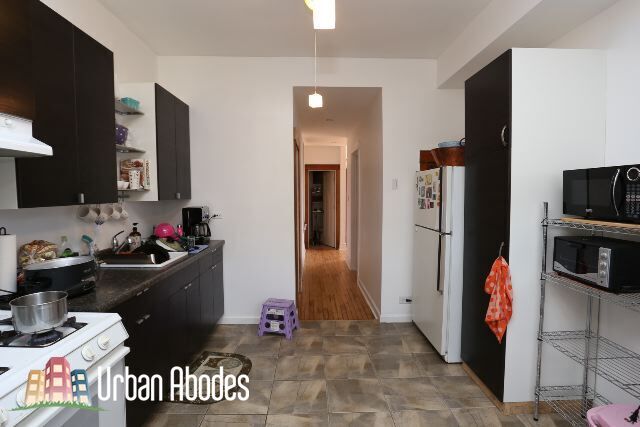 Foto del edificio - 1118 N Ashland Ave