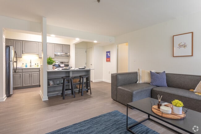 2BR, 2BA - 926 SF - Parkside