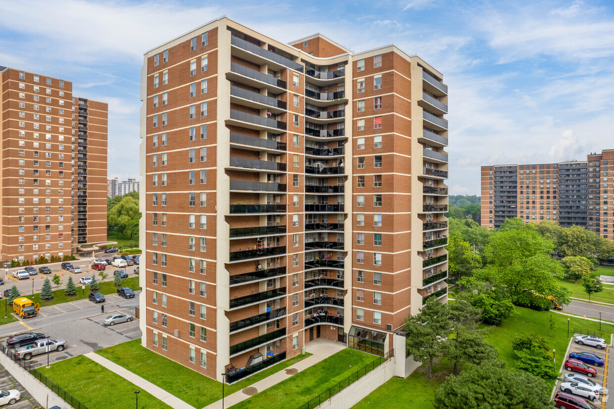 Primary Photo - Richview Terrace