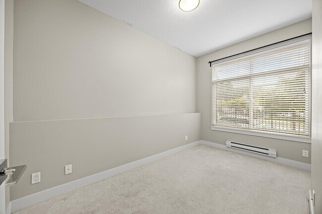 Photo du bâtiment - 2888-2156 156 St