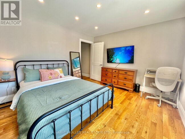 Photo du bâtiment - 26 Leyton Ave