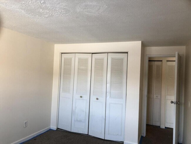 Foto del edificio - 367 Hildreth Street Unit 22