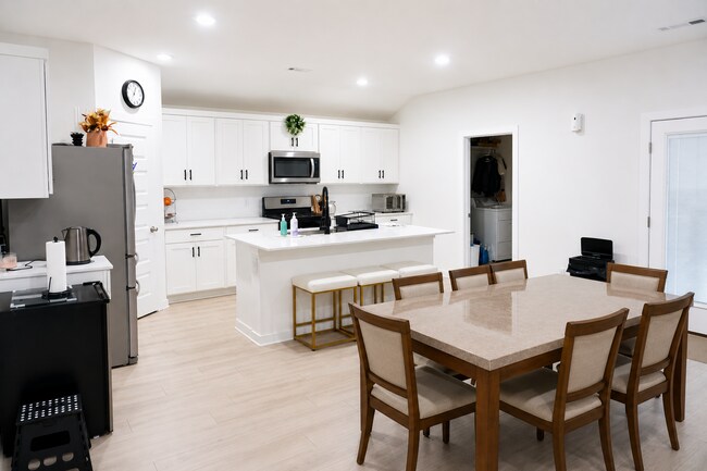 Foto del edificio - 4494 W Canyon Run Dr