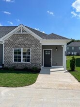 Building Photo - 188 NE Bellingham Dr