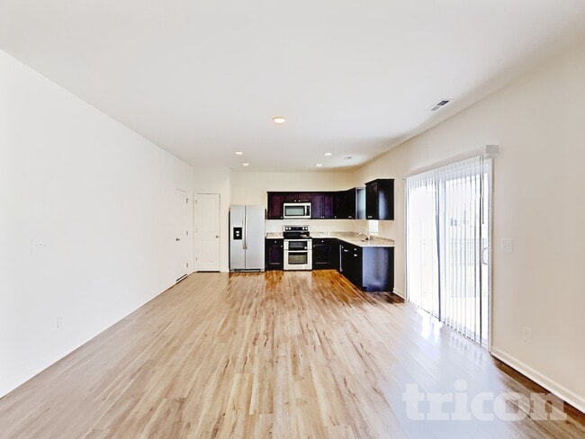 Foto del edificio - 165 Ogden Pond Pl