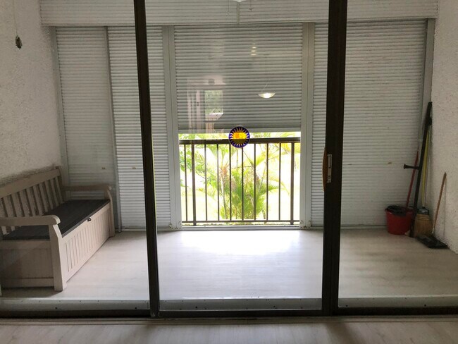 Foto del edificio - 4080 Tivoli Ct