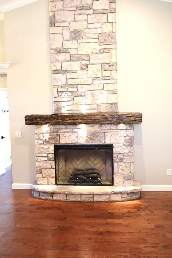 Foto del edificio - 4 bed, 2 bath pool home in Citrus Park
