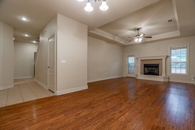 Building Photo - Pierremont 485-487