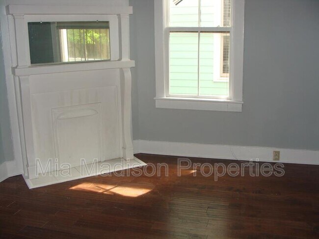 Foto del edificio - 416 E 31st St