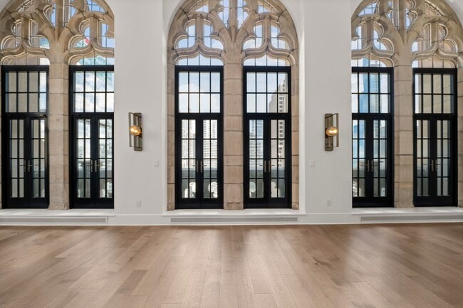 Building Photo - 435 N Michigan Ave