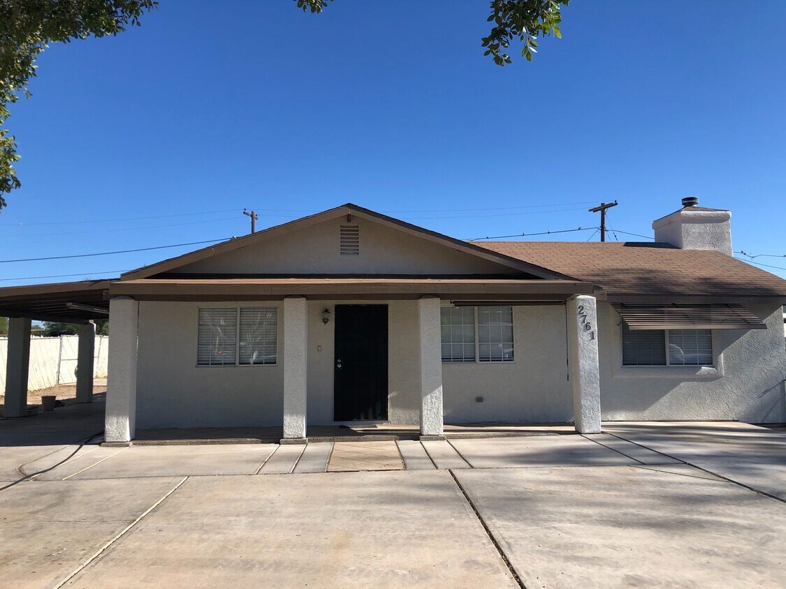 Beautifully remodeled home in the middle o... House Rental in Yuma