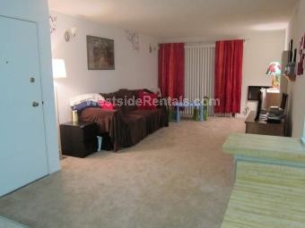 Foto principal - 11018 Moorpark St