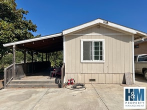 Building Photo - 991 Foothill Rd