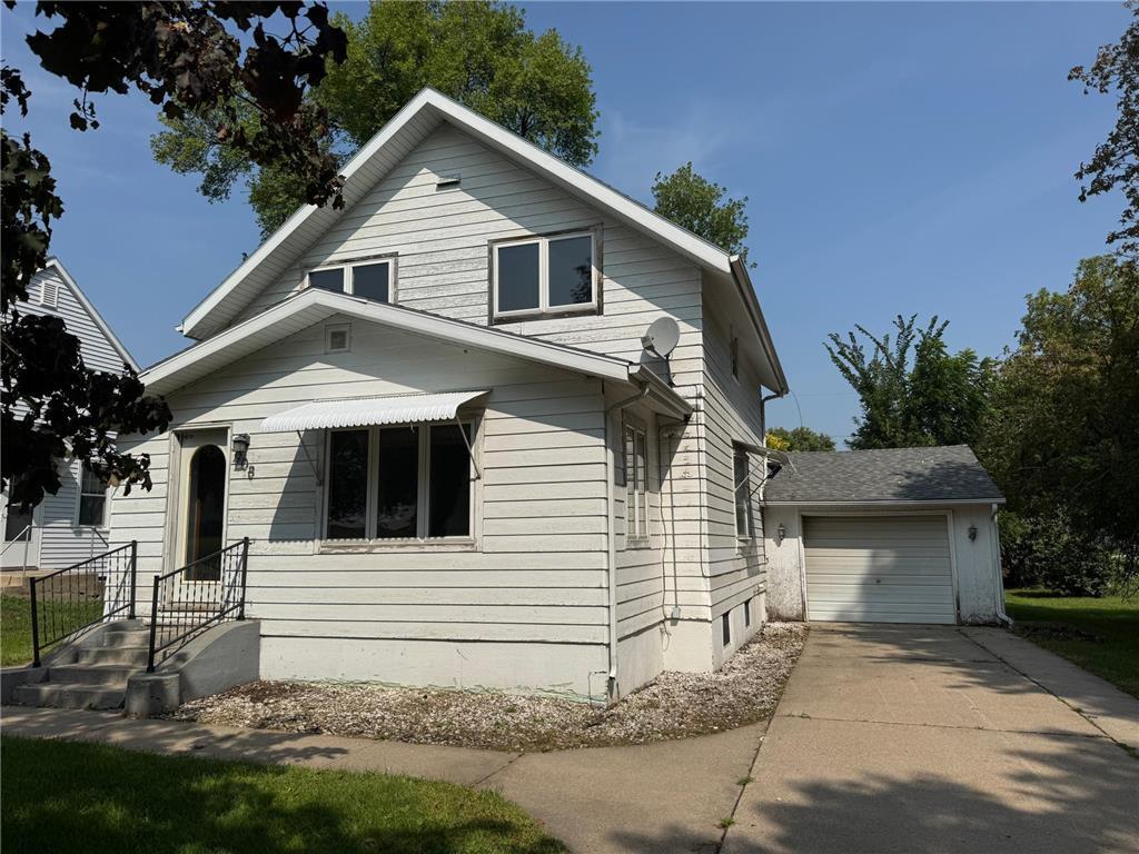 Primary Photo - 908 11th Ave
