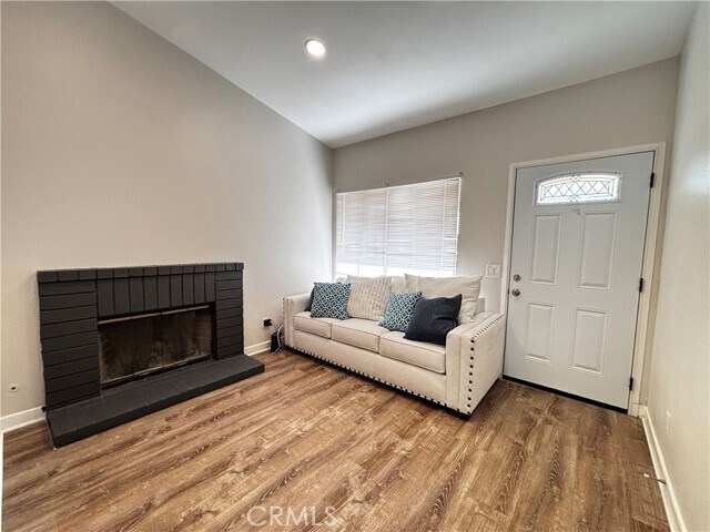 Foto del edificio - 14890 Lavender Ln