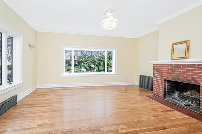 Building Photo - 2743 Arlington Ave