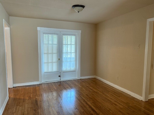 Foto del edificio - 6621 Conley St