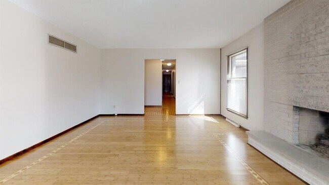 Foto del edificio - 933 High Meadow Dr