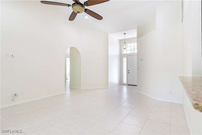 Building Photo - 687 Melville Ct