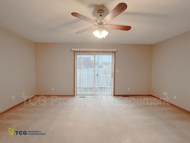 Foto del edificio - 1435 Adams St