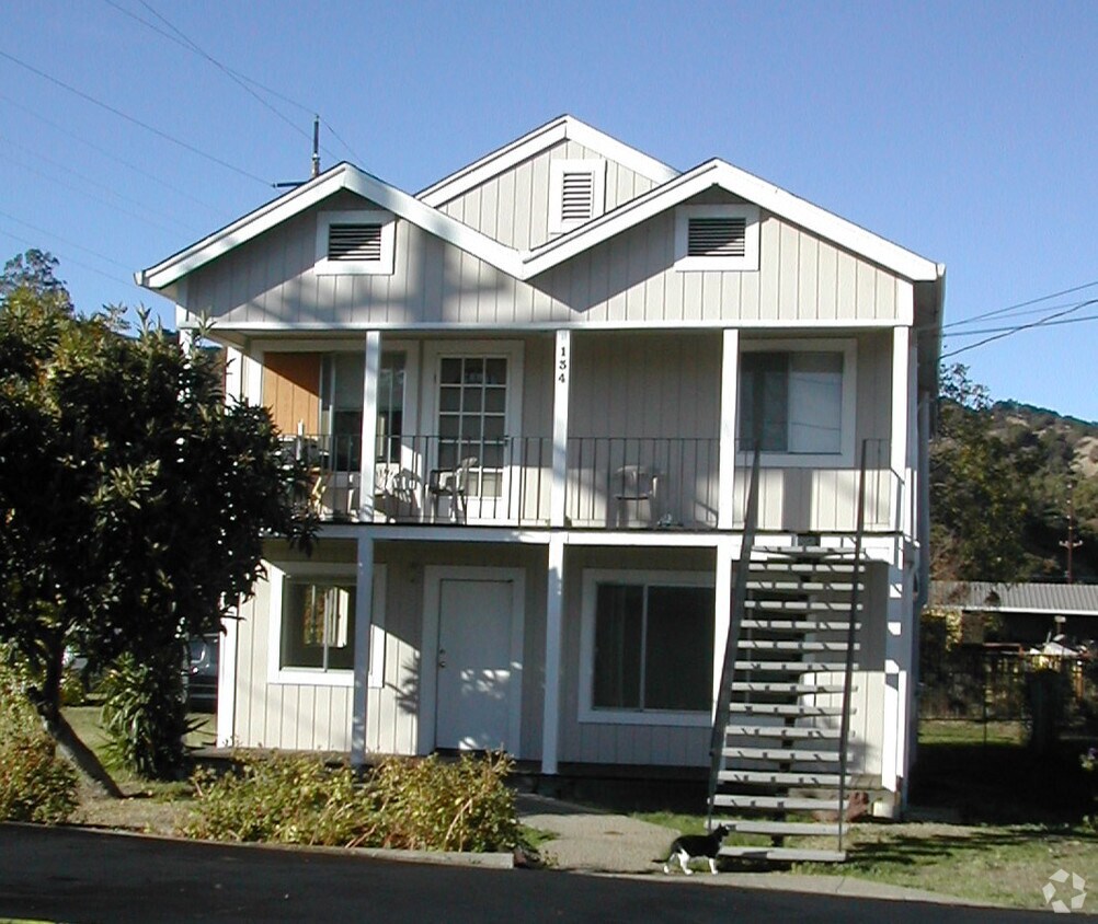 Duplex picture - 132-134 Berrellesa St