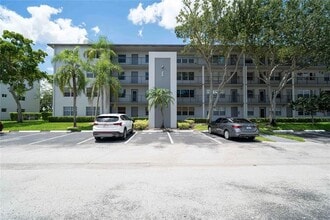 Building Photo - 300 SW 134th Way