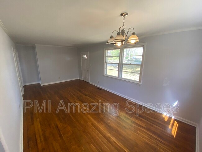 Foto del edificio - 401 Wilbrown Cir