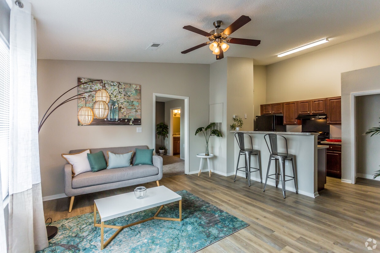 51 At Southhaven Apartments 7560 Chesteridge Ave Southaven, MS