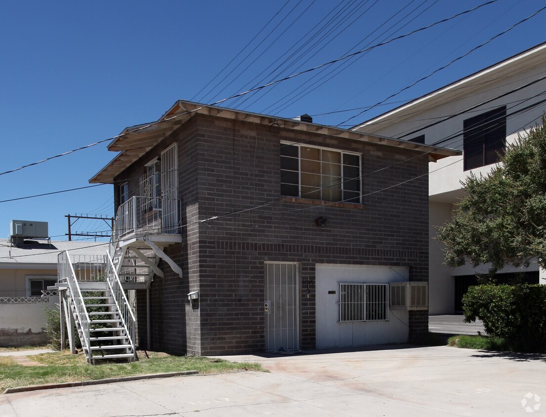 Building Photo - 600 S 11th St