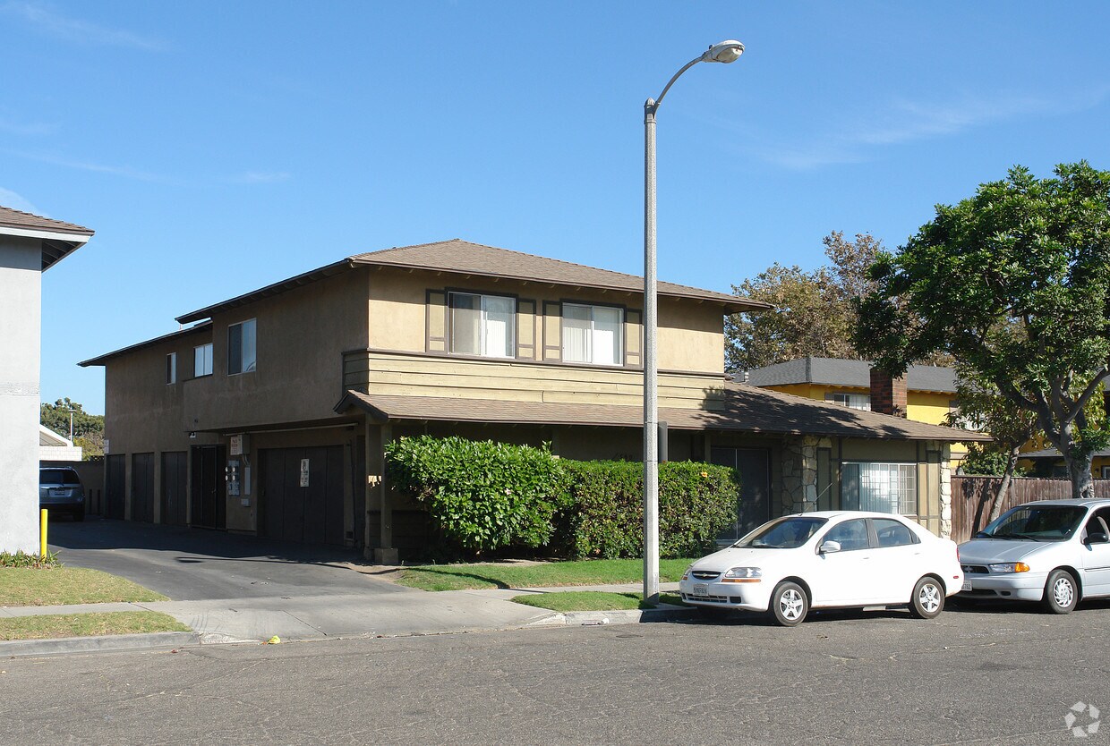 Building Photo - 540 S I St