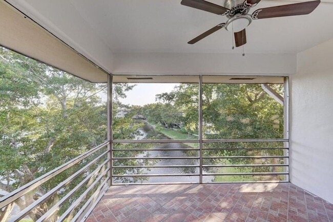 Foto del edificio - 5102 NW 36th St