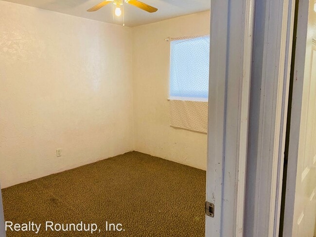 Building Photo - 3 br, 1 bath House - 6308 Leola Way