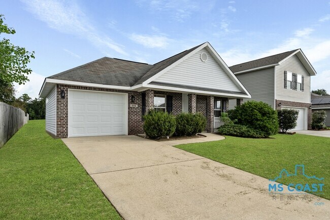 Foto del edificio - 324 Twin Lakes Blvd